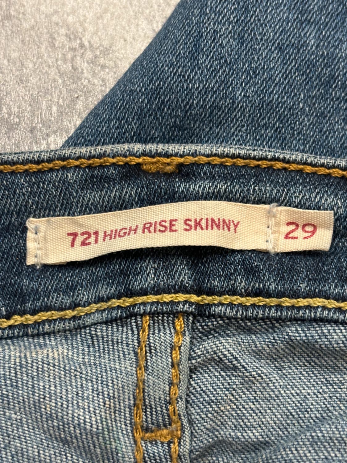 đź›’Jeans Levi's W29 L30đź›’