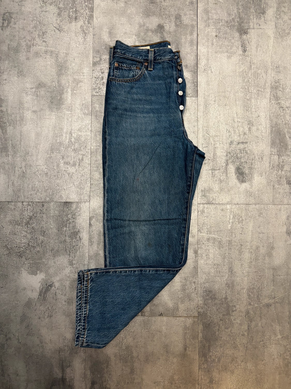 đź›’Jeans Levi's W28đź›’
