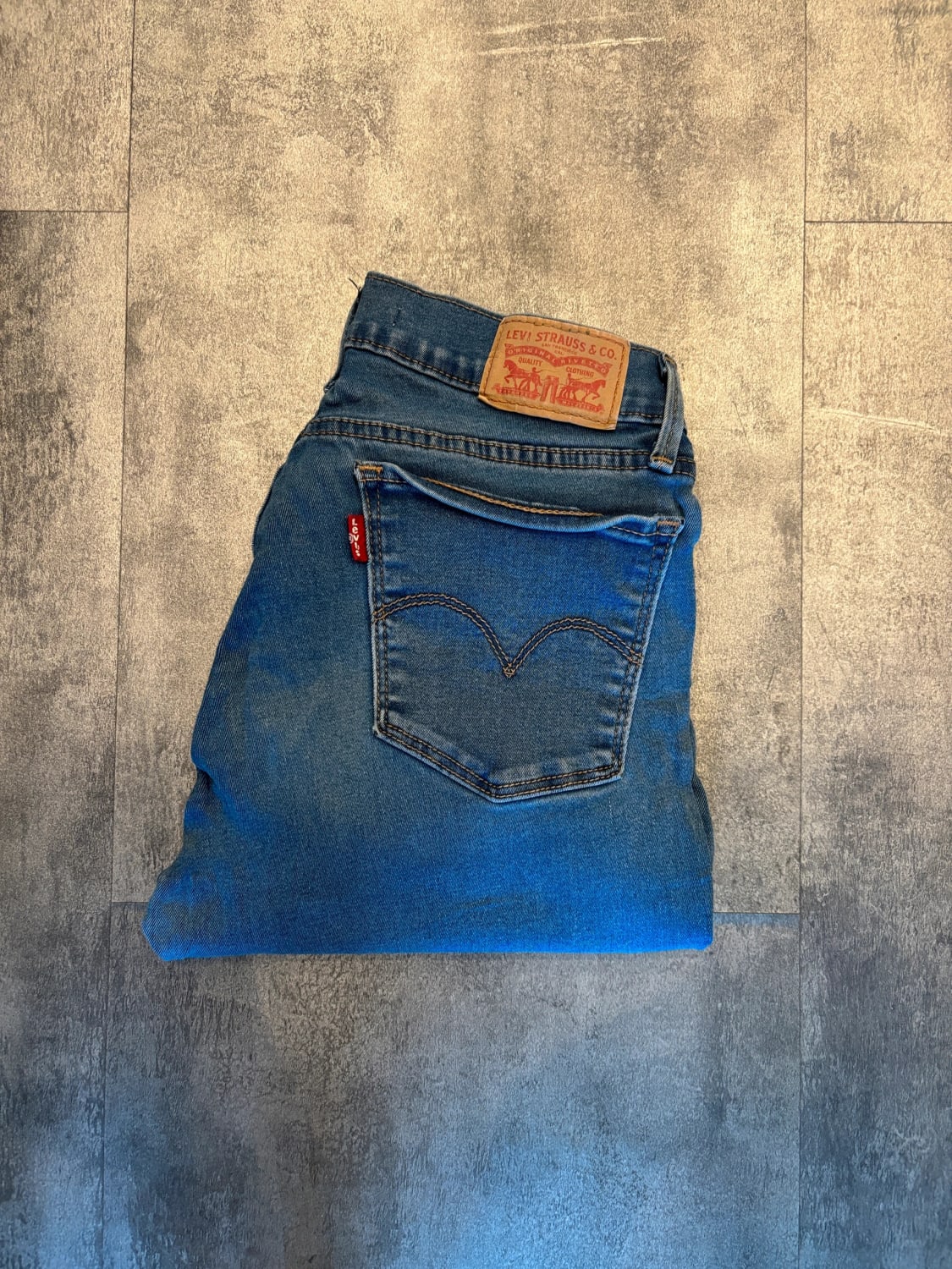 đź›’Jeans Levi's W27 L30đź›’