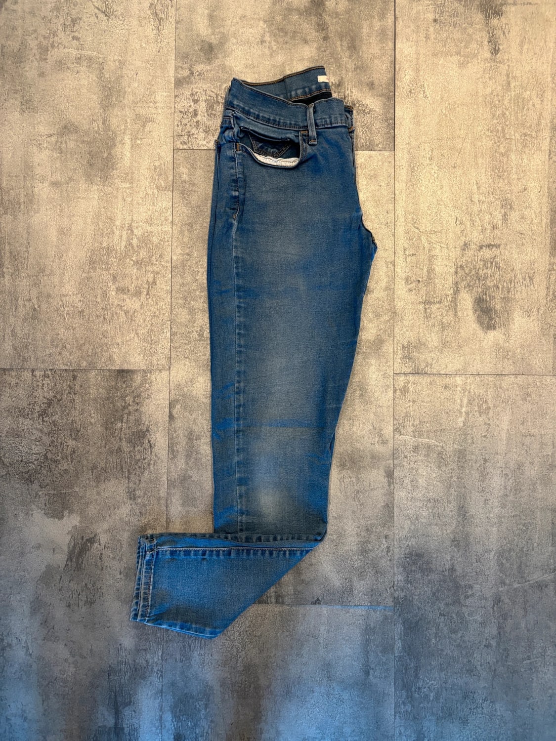 đź›’Jeans Levi's W27 L30đź›’