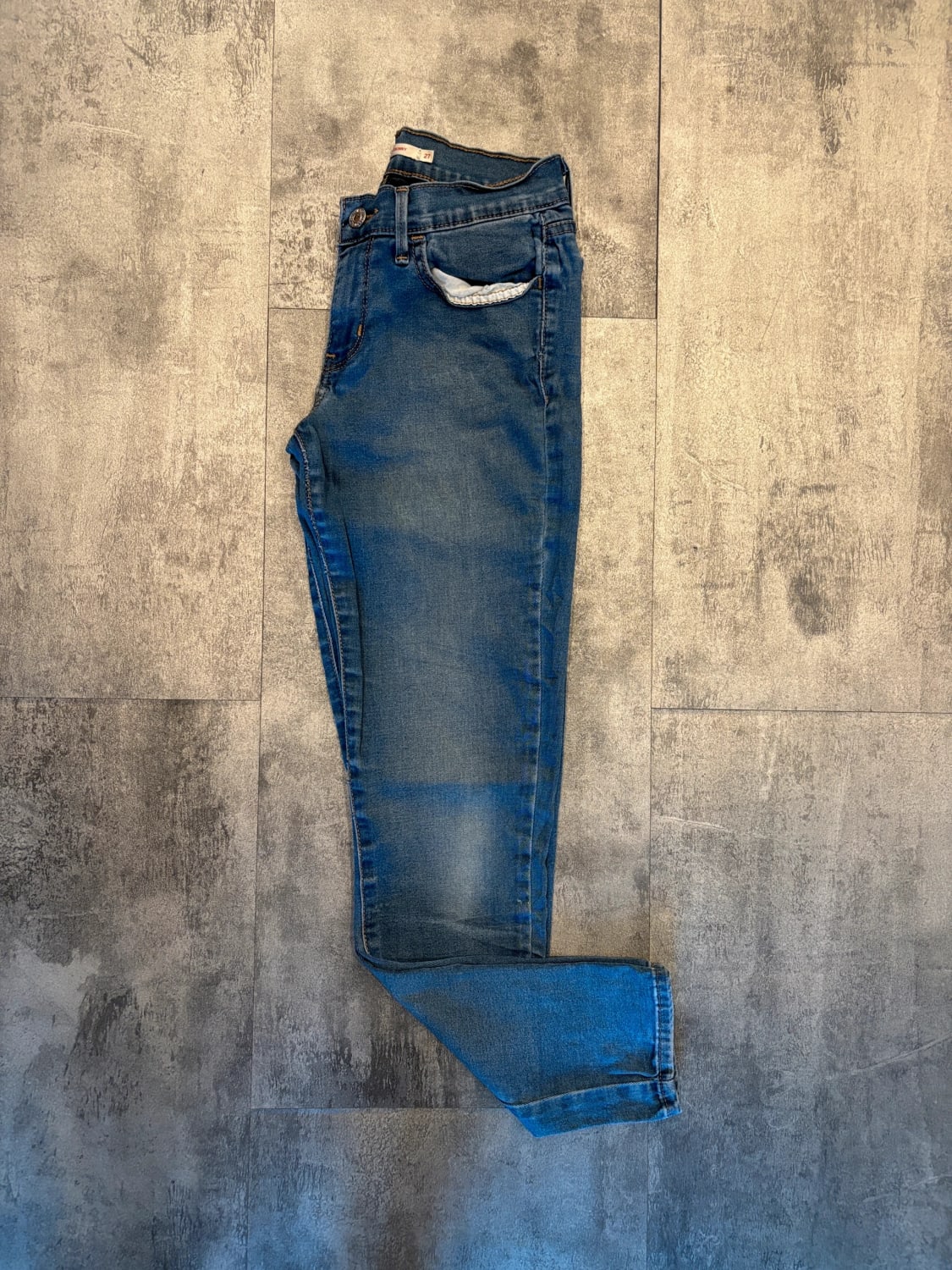 đź›’Jeans Levi's W27 L30đź›’