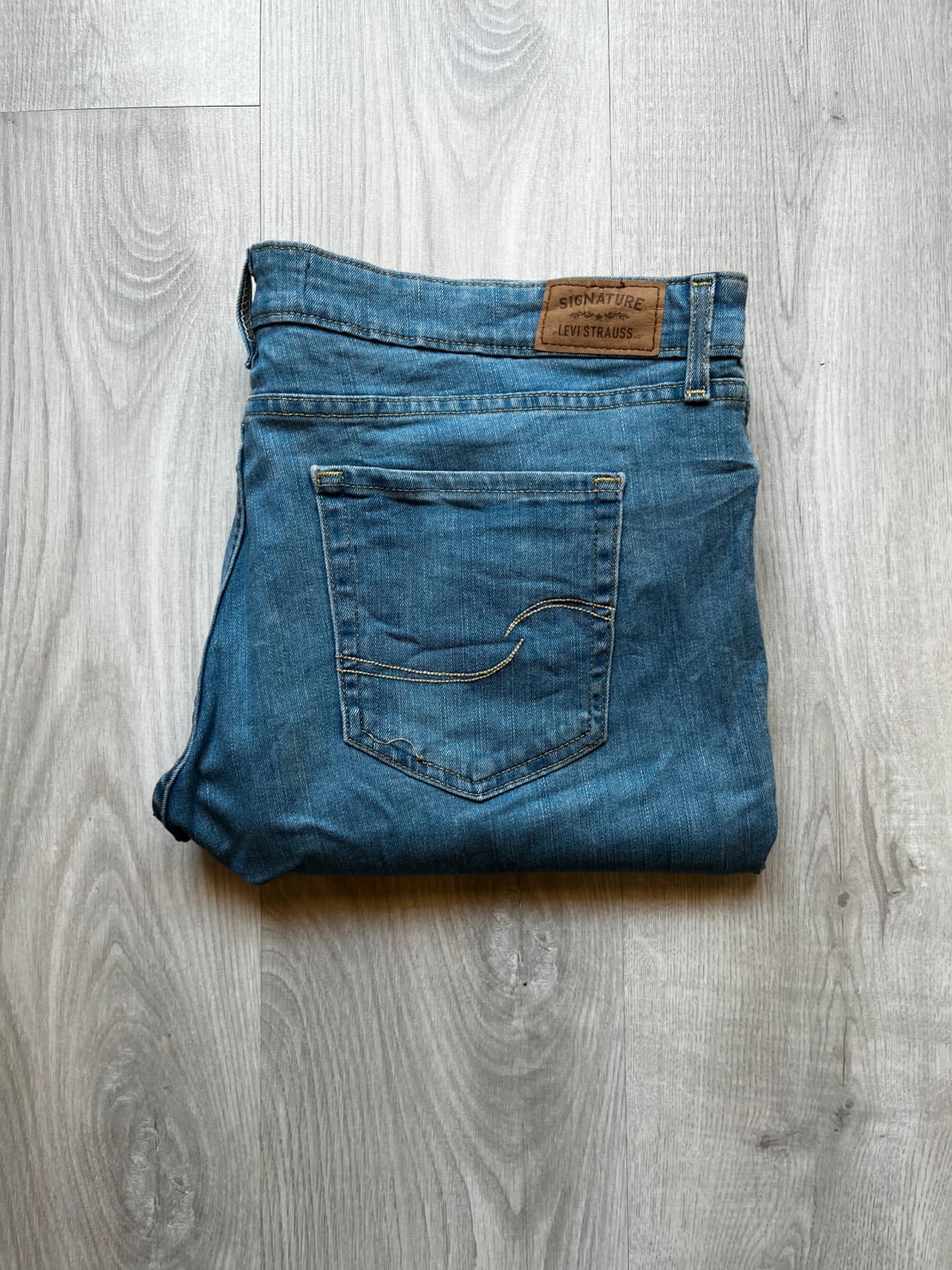 đź›’Jeans Levi's W35 đź›’