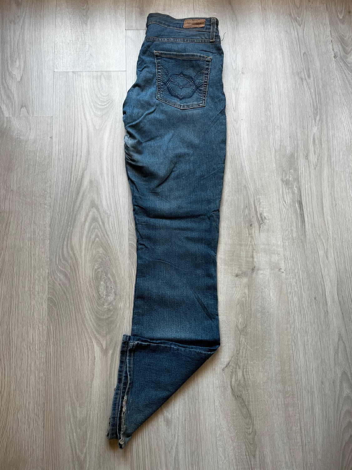 đź›’Jeans Levi's Mđź›’