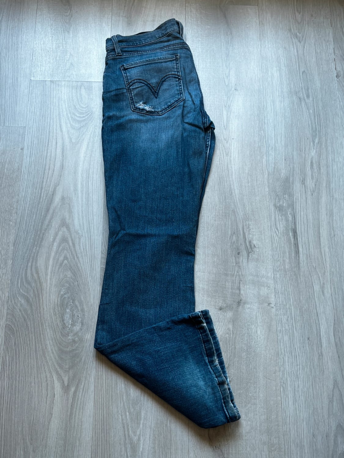 đź›’Jeans Levi's Mđź›’