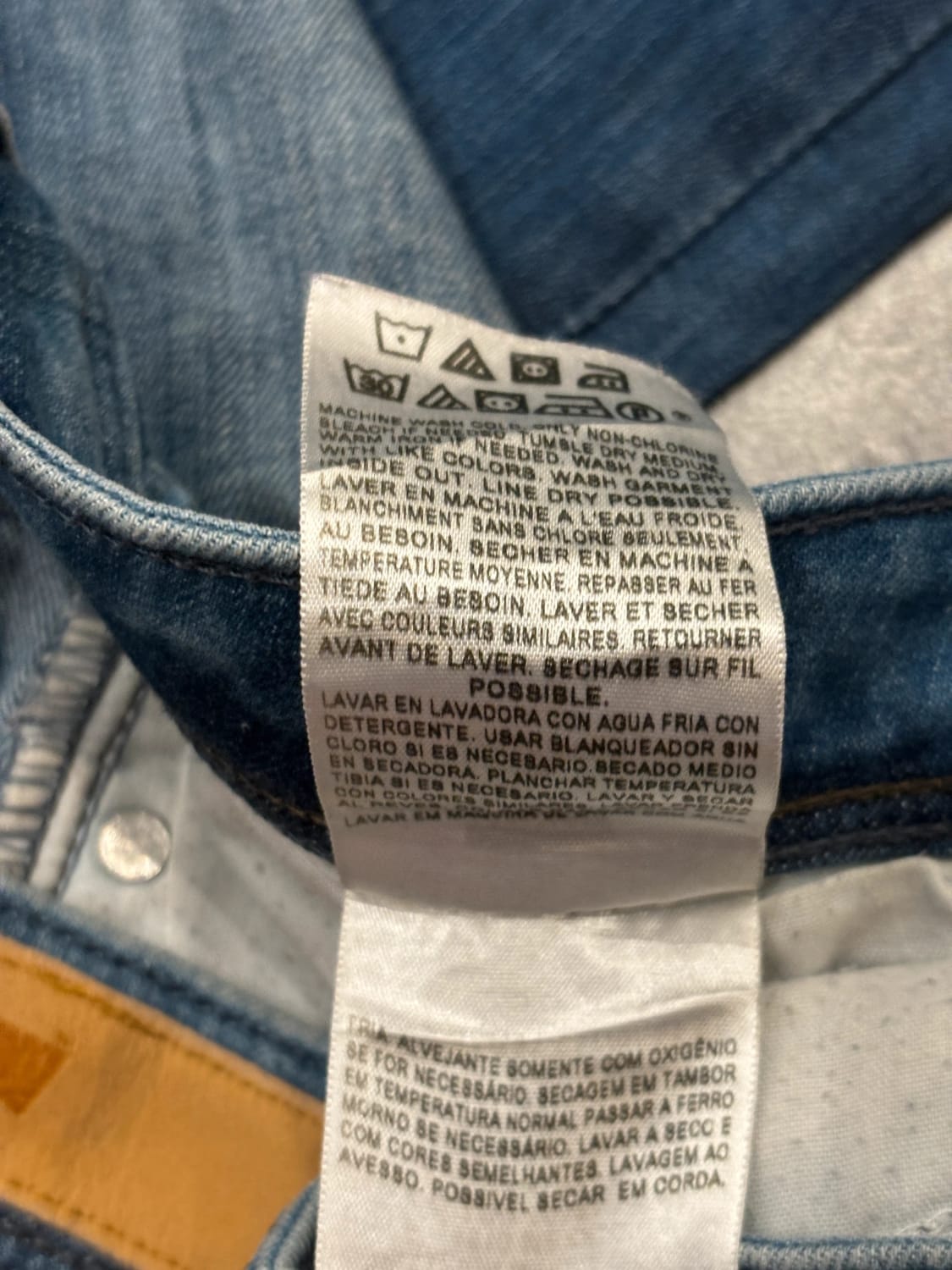 đź›’Jeans Levi's Mđź›’