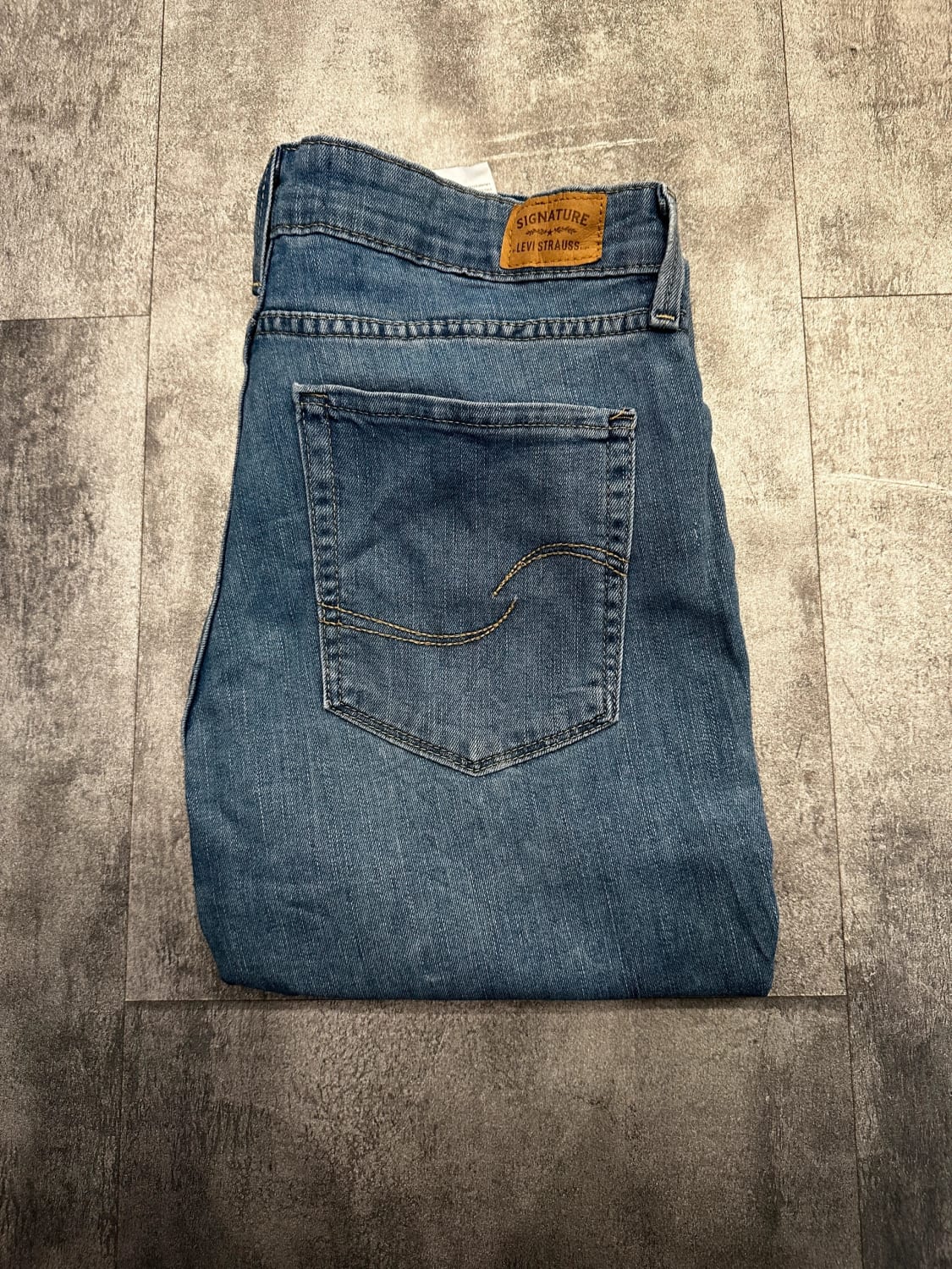 đź›’Jeans Levi's W32 L32đź›’