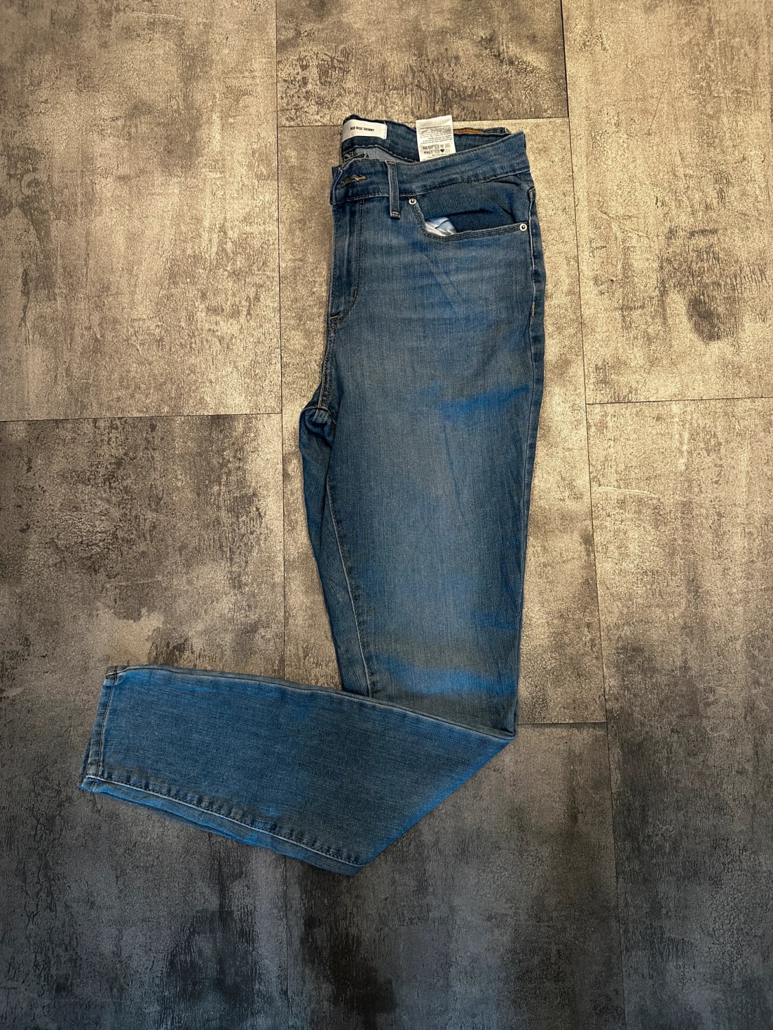 đź›’Jeans Levi's W32 L32đź›’