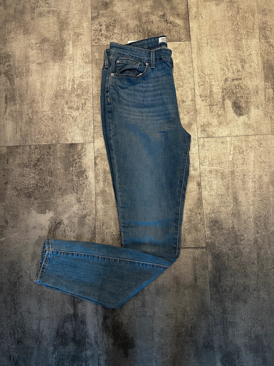 đź›’Jeans Levi's W32 L32đź›’