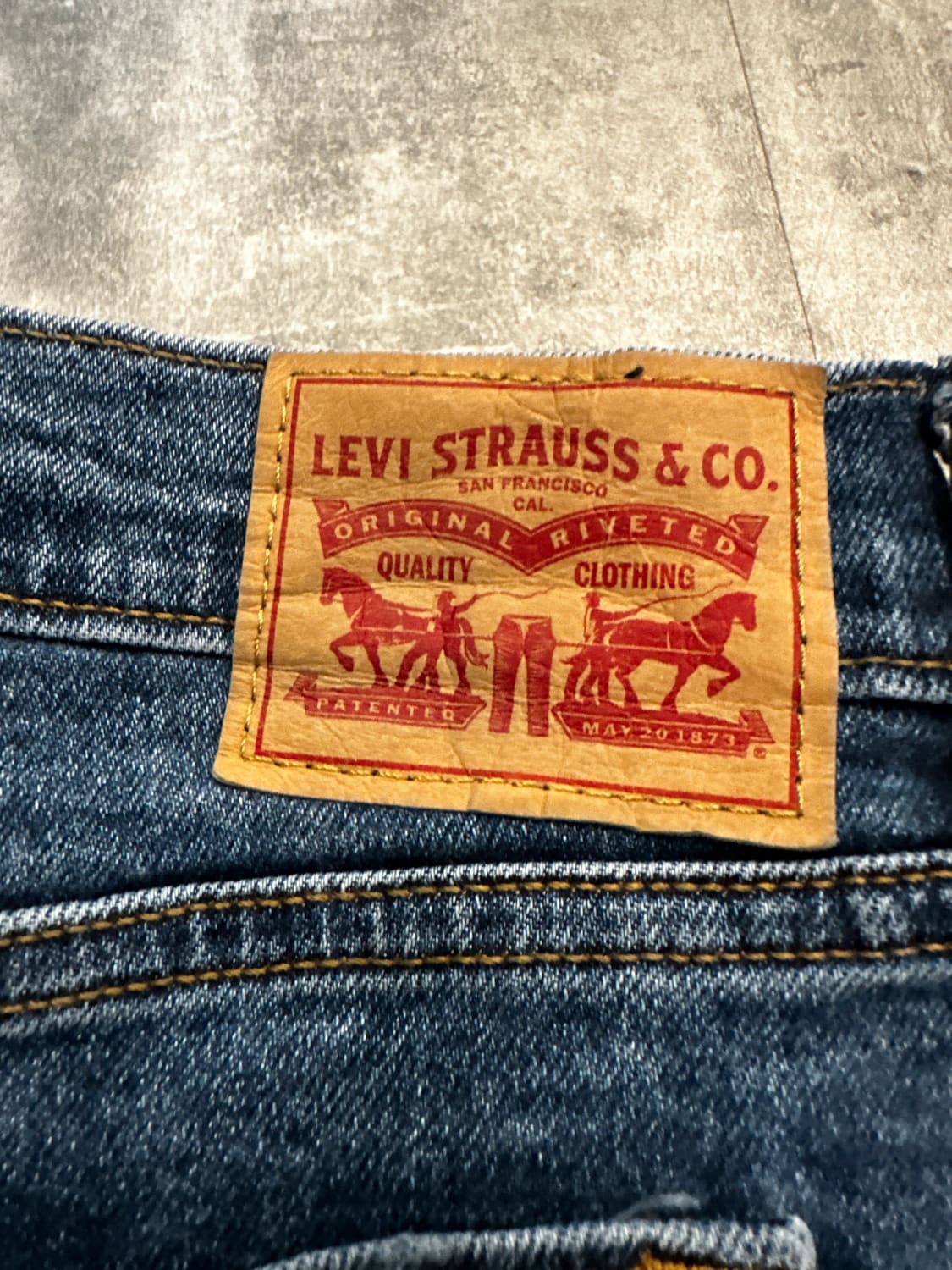 đź›’Jeans Levi's W31 L28đź›’