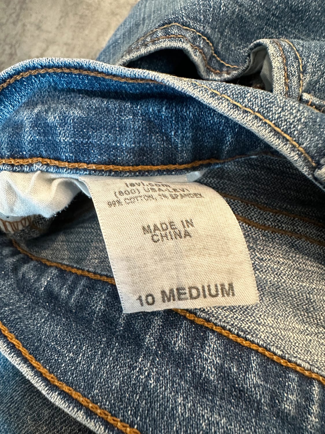 đź›’Jeans Levi's Mđź›’