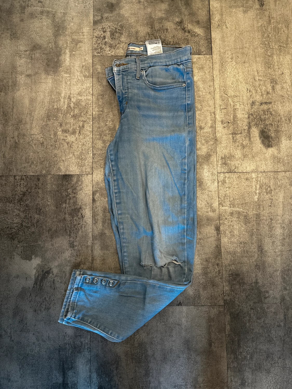 đź›’Jeans Levi's W28đź›’