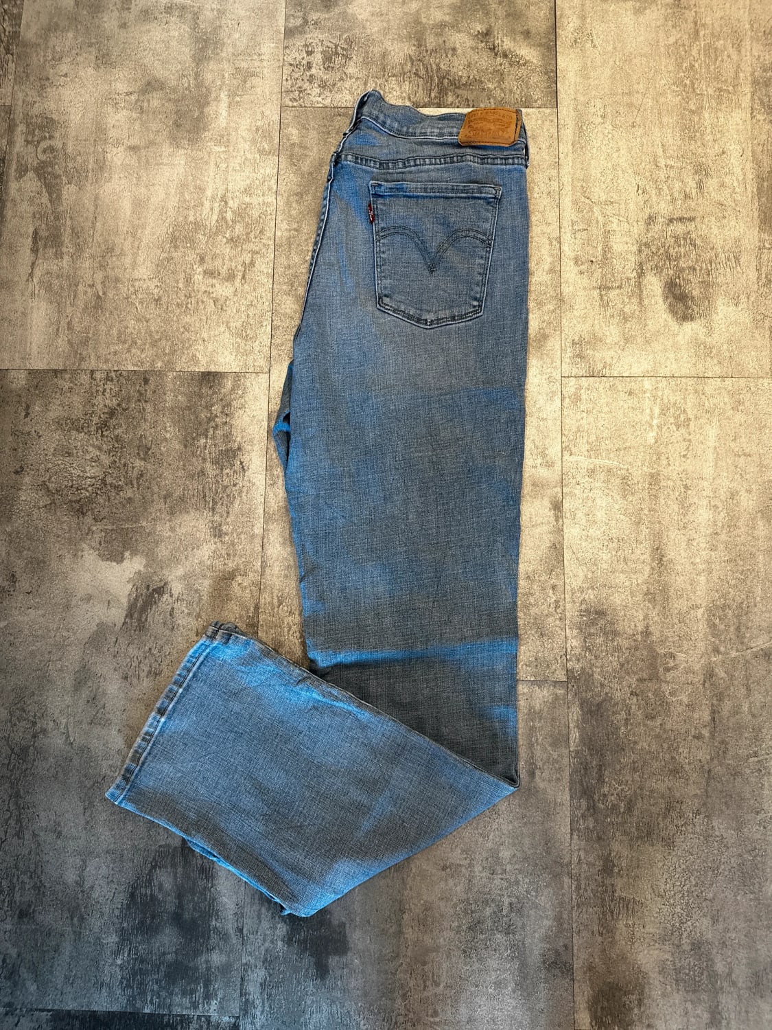 đź›’Jeans Levi's W32 L34đź›’