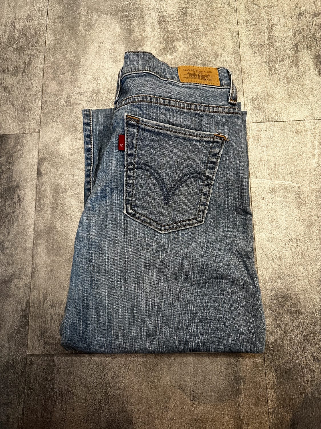 đź›’Jeans Levi's Mđź›’