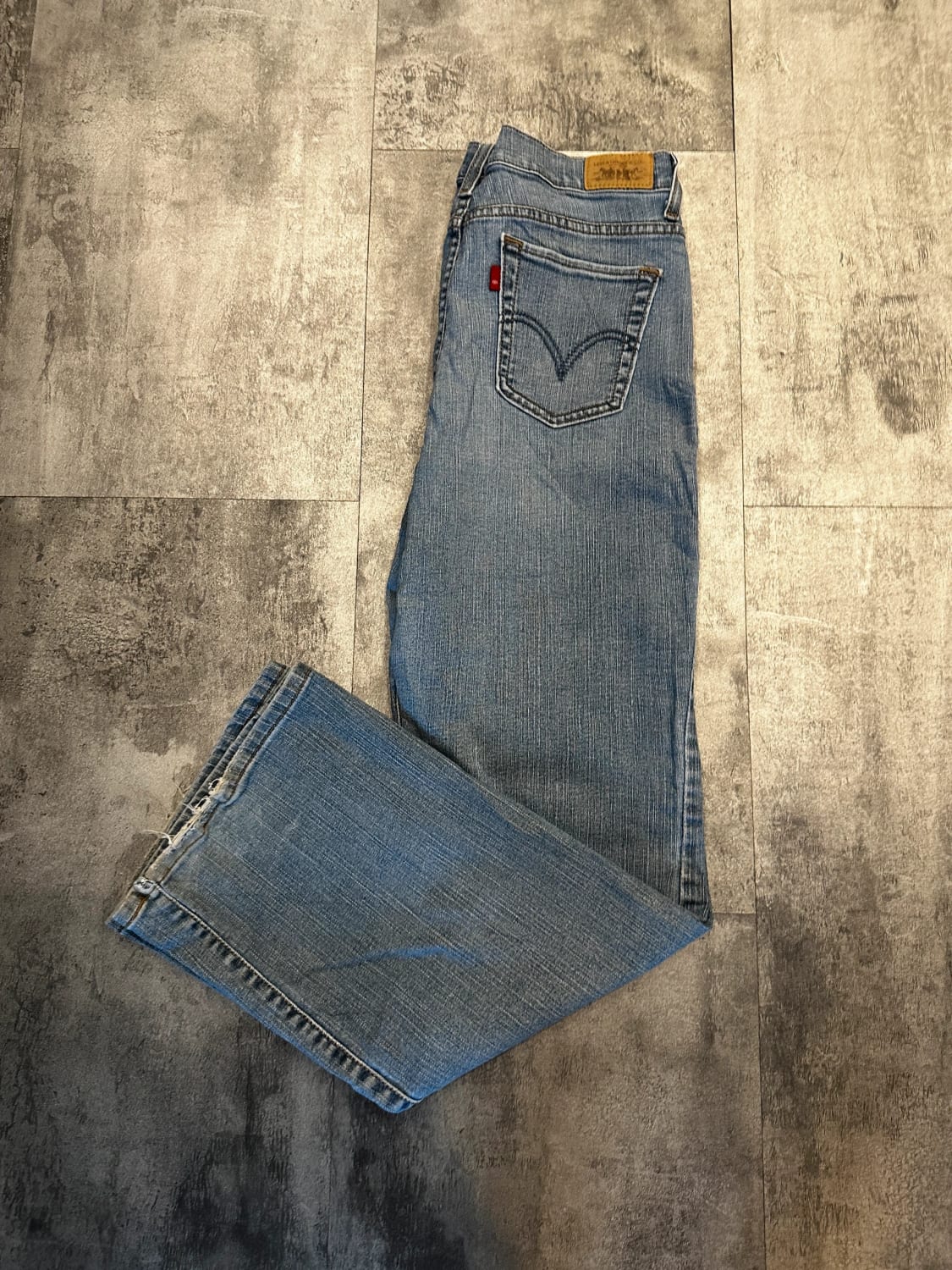 đź›’Jeans Levi's Mđź›’
