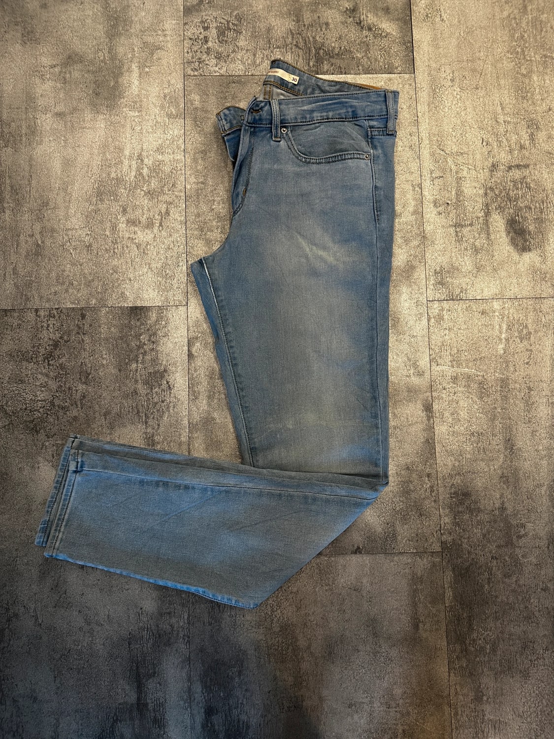 đź›’Jeans Levi's W30 L30đź›’
