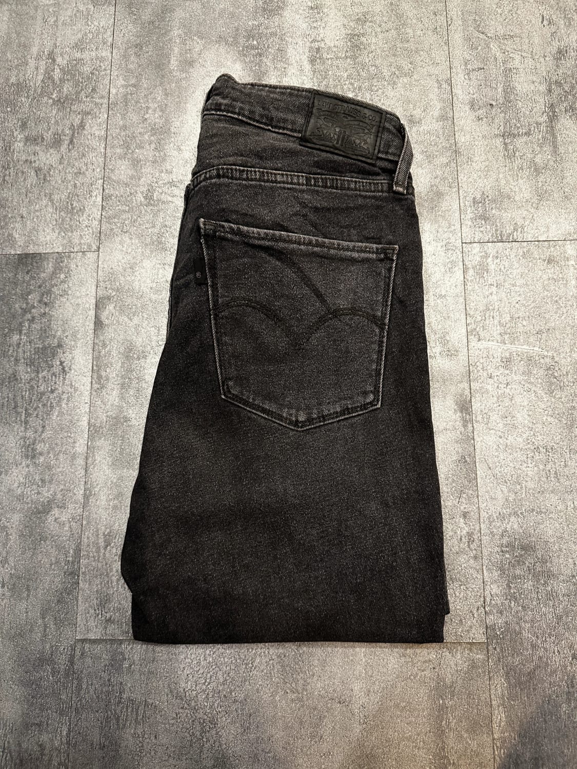 đź›’Jeans Levi's W29 L32đź›’