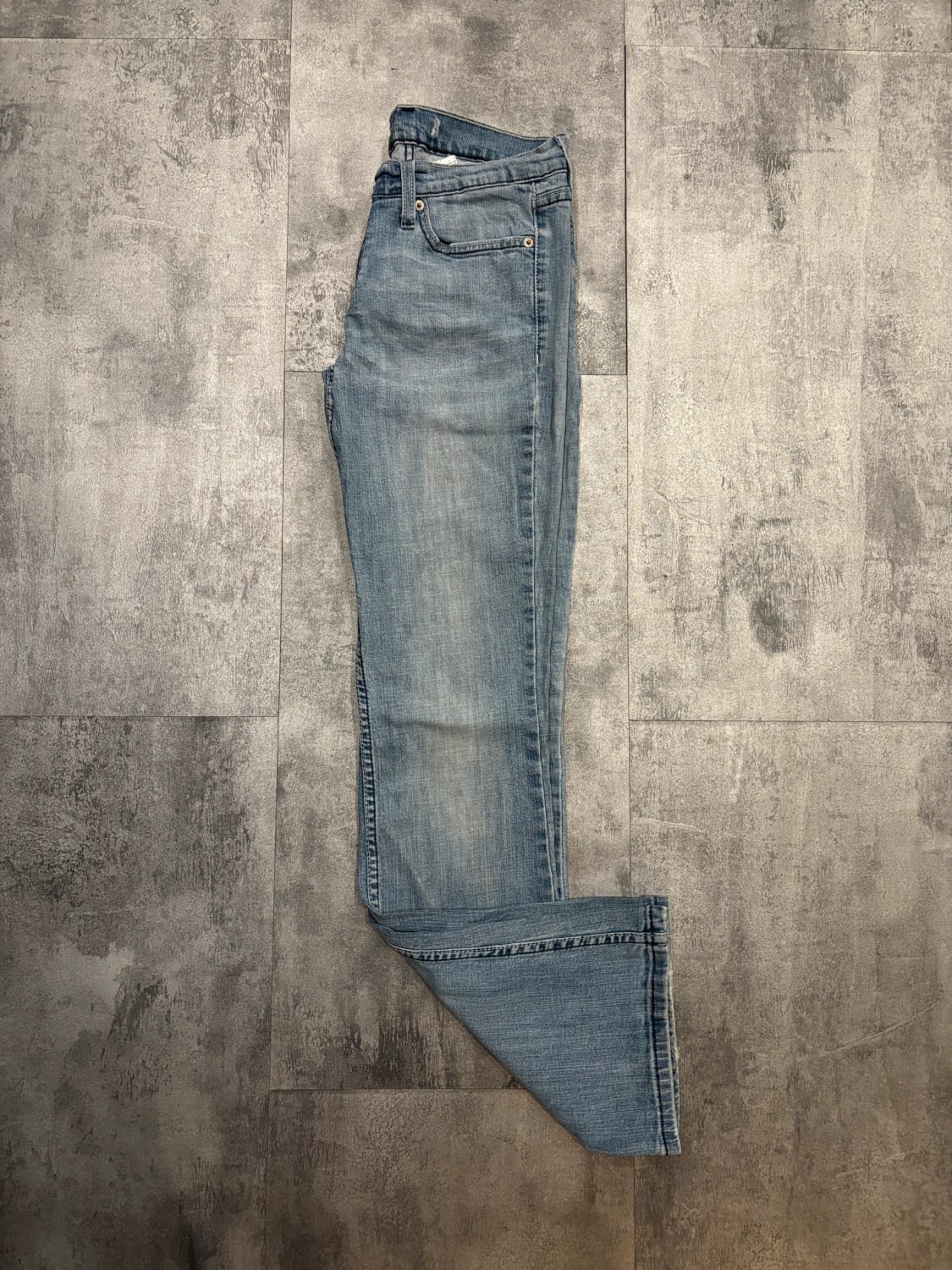 đź›’Jeans Levi's W29 L32đź›’