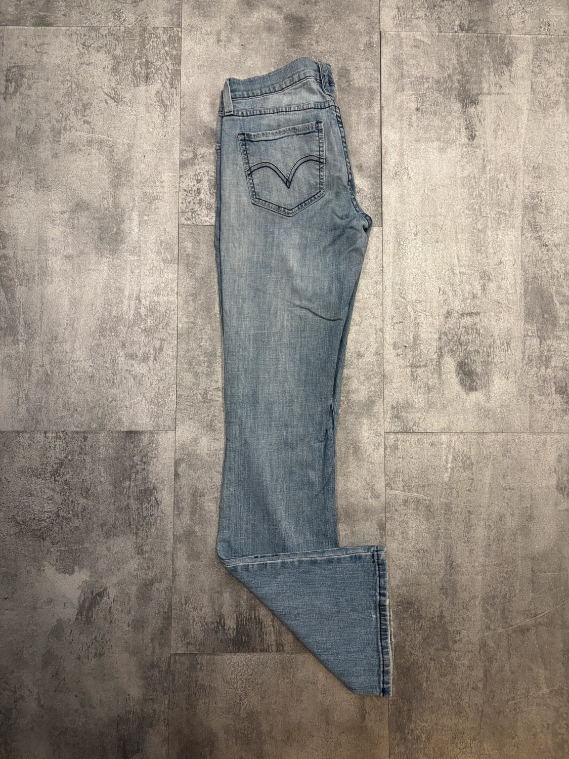 đź›’Jeans Levi's W29 L32đź›’