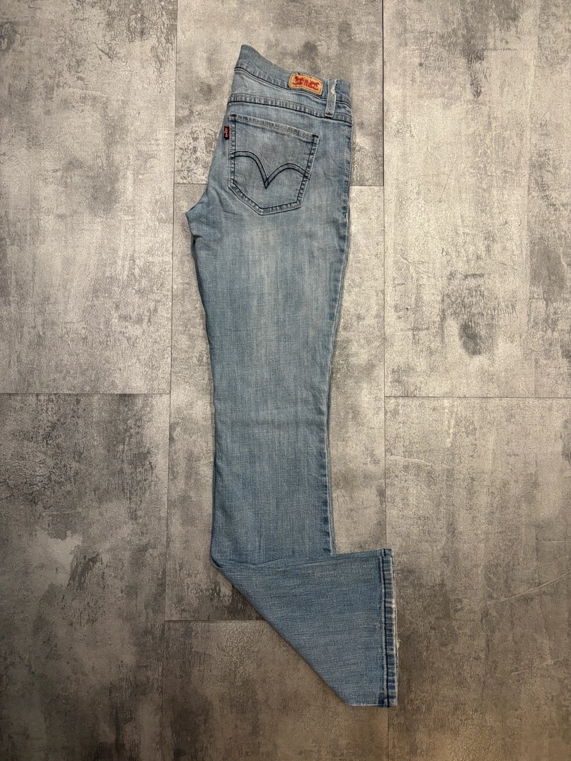 đź›’Jeans Levi's W29 L32đź›’