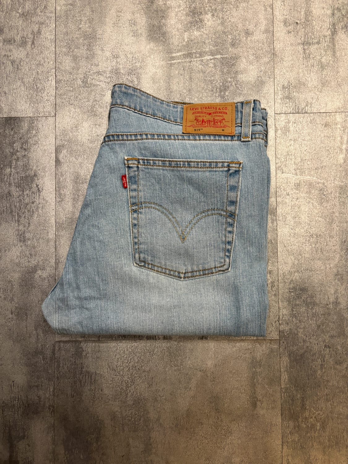 đź›’Jeans Levi's 519 Mđź›’