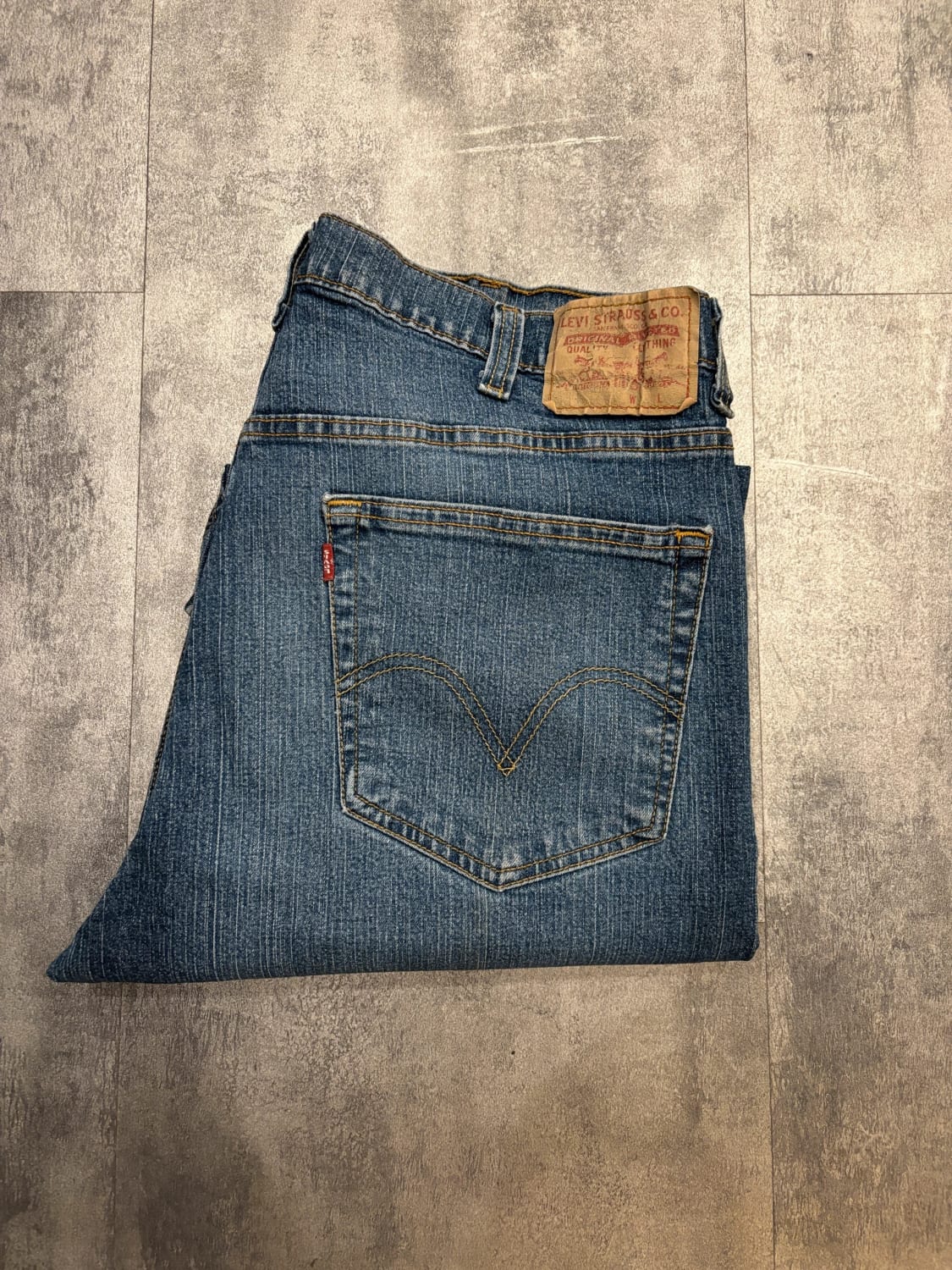 đź›’Jeans Levi's L đź›’