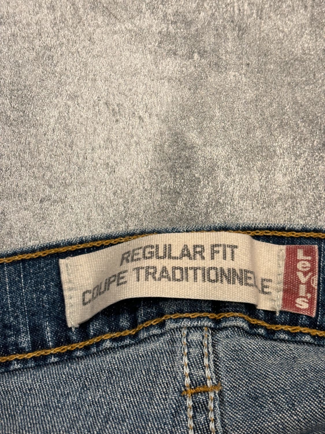 đź›’Jeans Levi's L đź›’