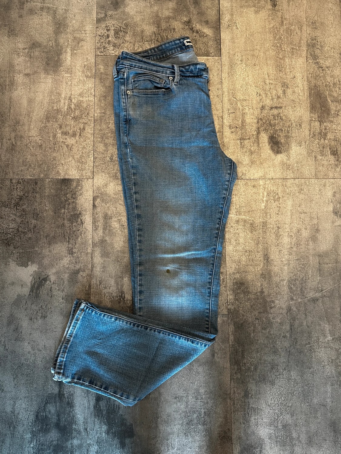 đź›’Jeans Levi's W33 L32đź›’