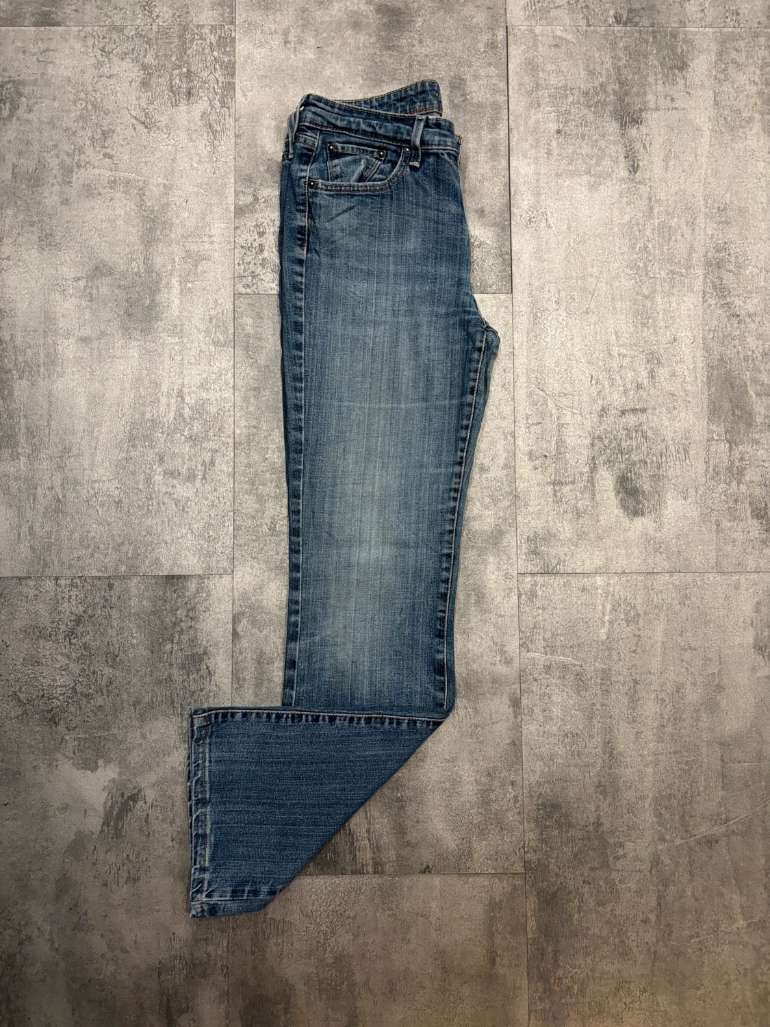 đź›’Jeans Levi's W29 L32đź›’