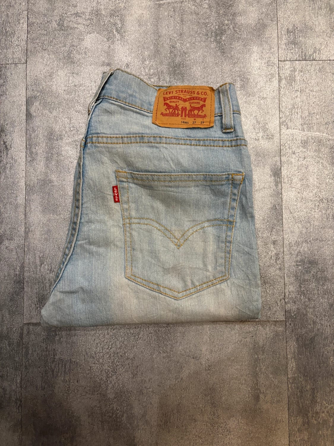 đź›’Jeans Levi's W27 L27đź›’