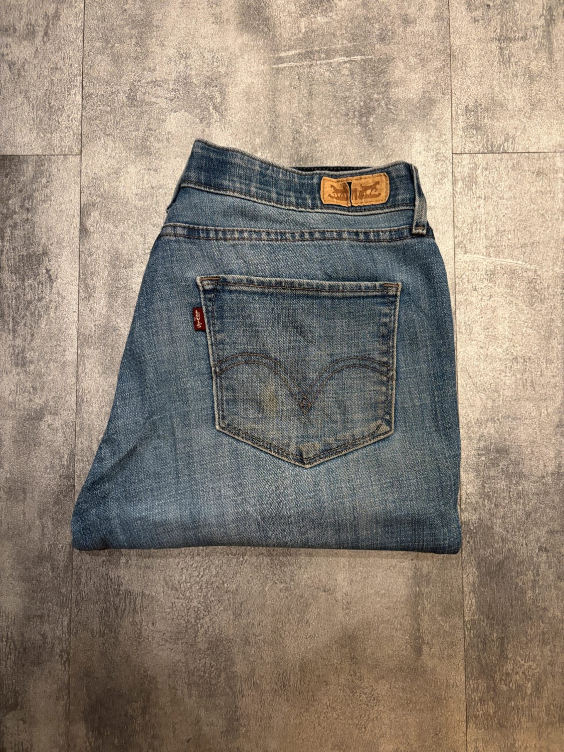 đź›’Jeans Levi's W30 L32đź›’