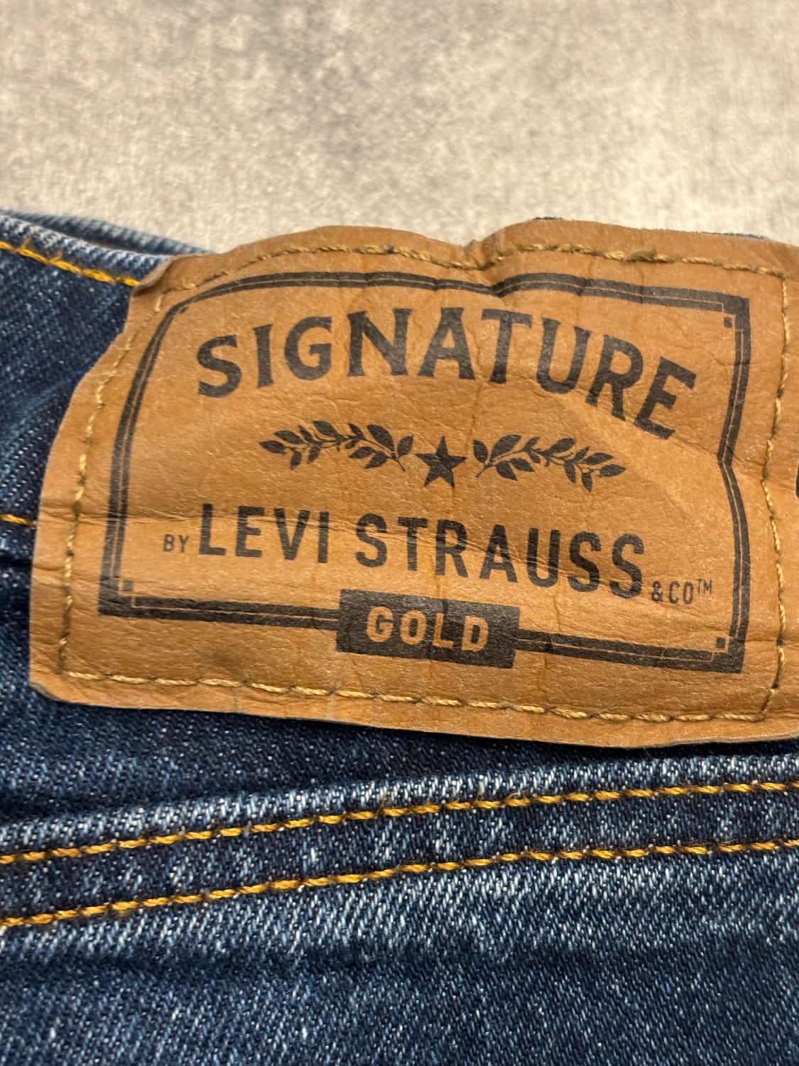 đź›’Jeans Levi's W32 L32đź›’