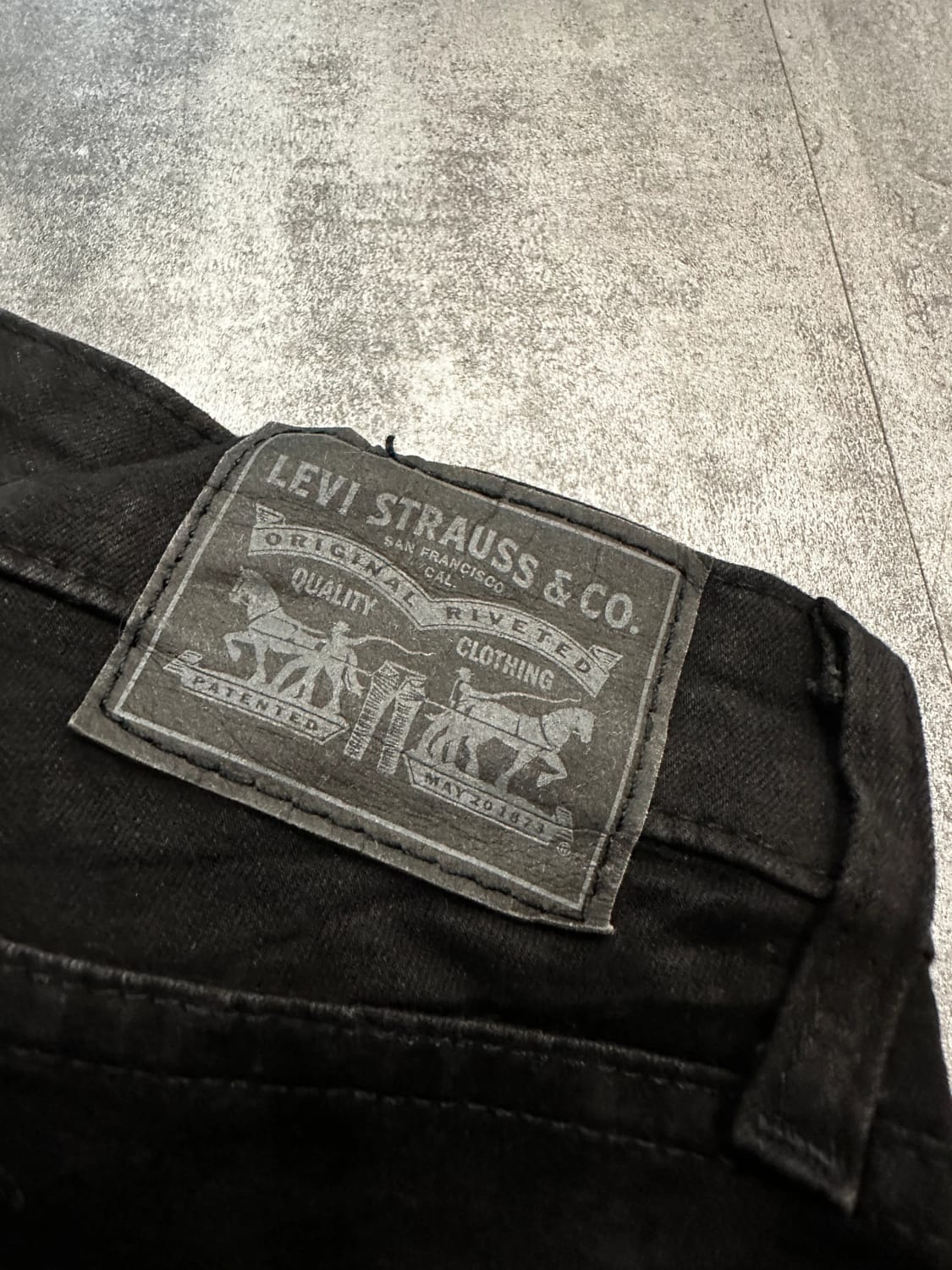 đź›’Jeans Levi's W31 L32đź›’