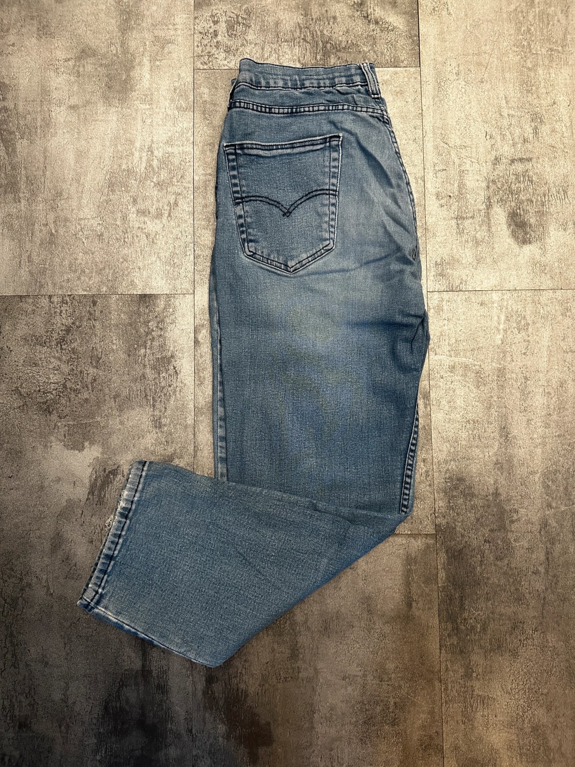 đź›’Jeans Levi's W34 L32đź›’