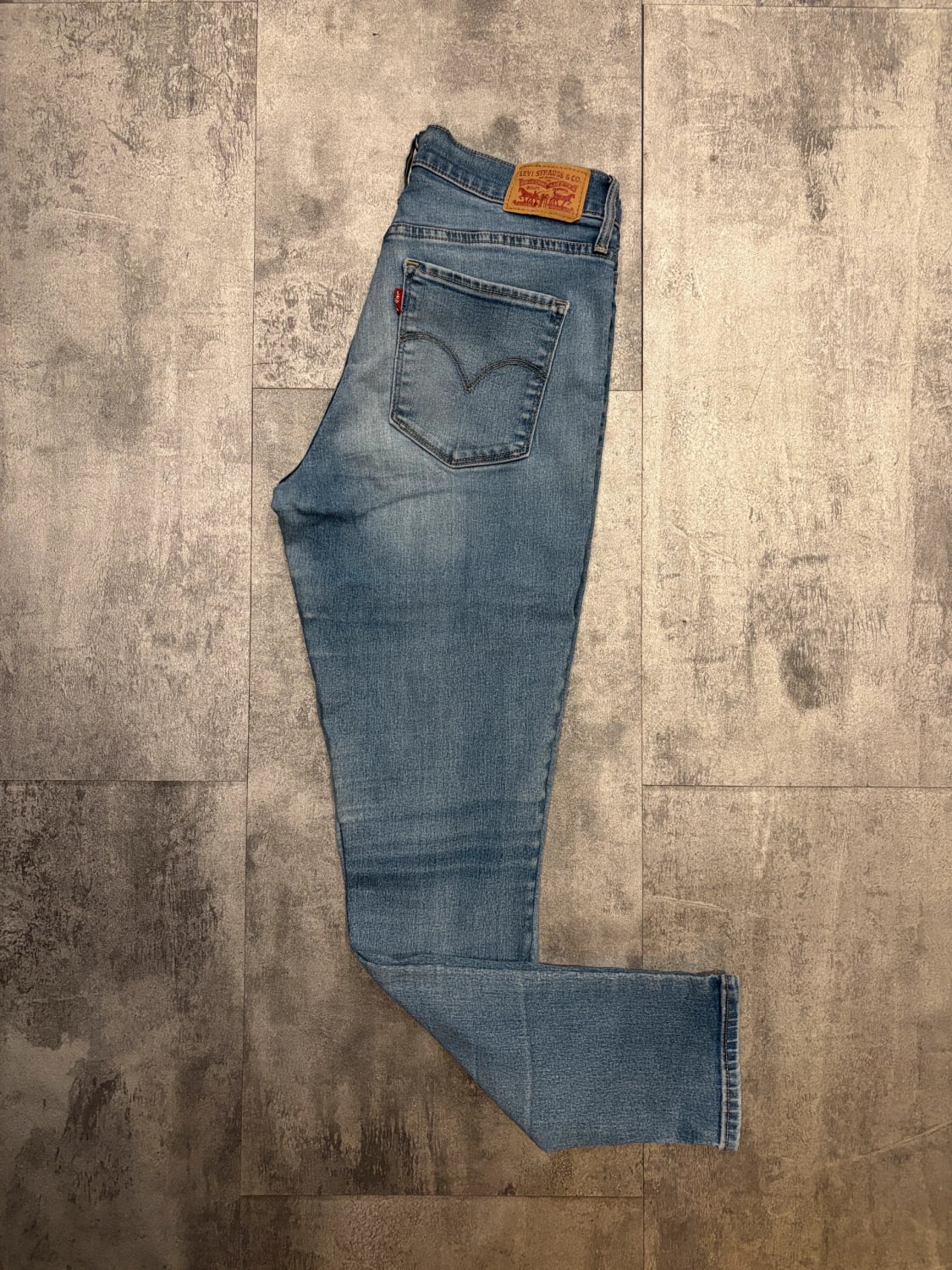 đź›’Jeans Levi's W29 L30đź›’