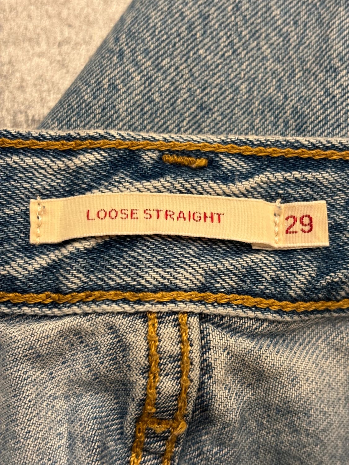 đź›’Jeans Levi's W29đź›’