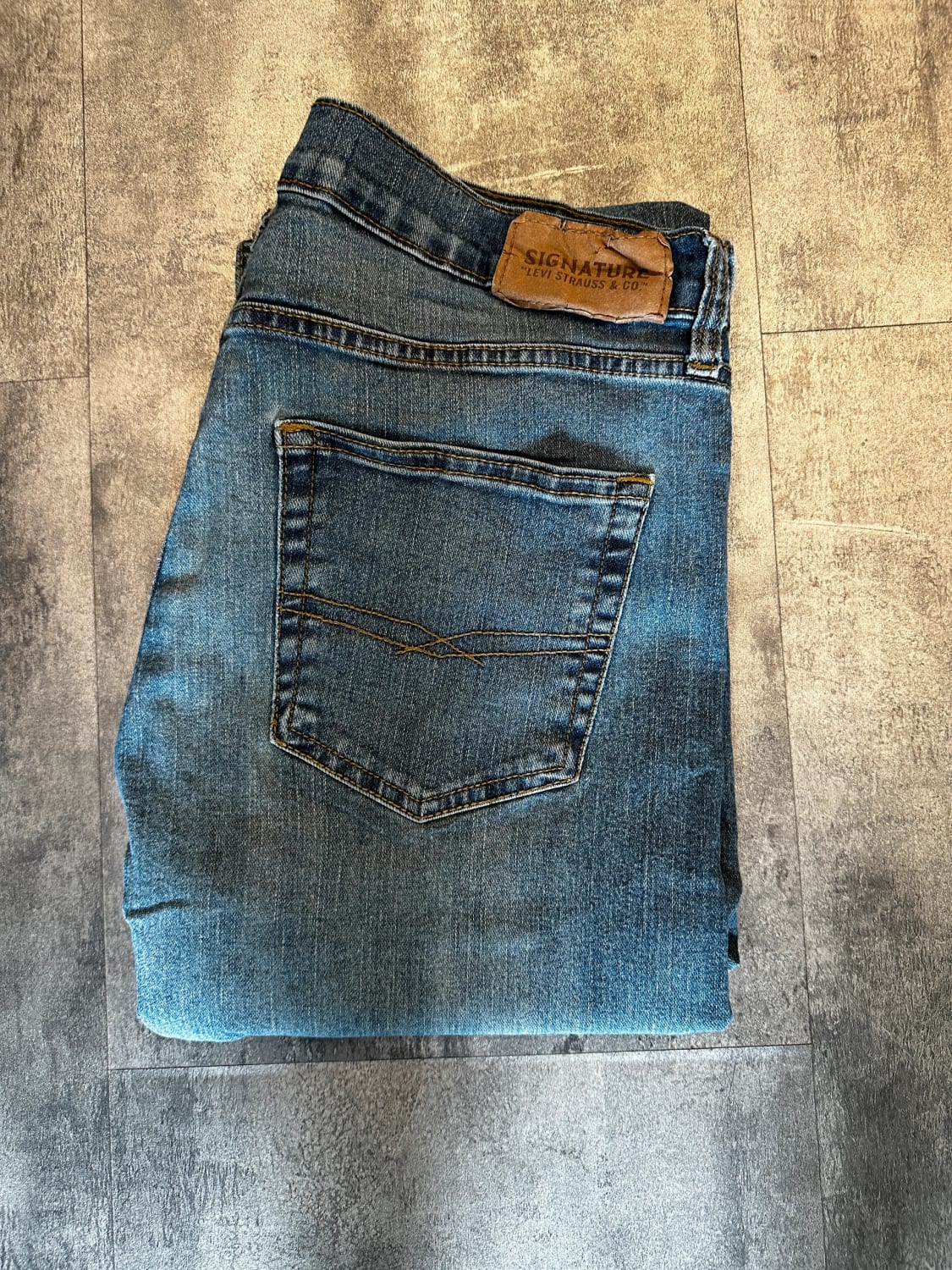đź›’Jeans Levi's W32 L30đź›’