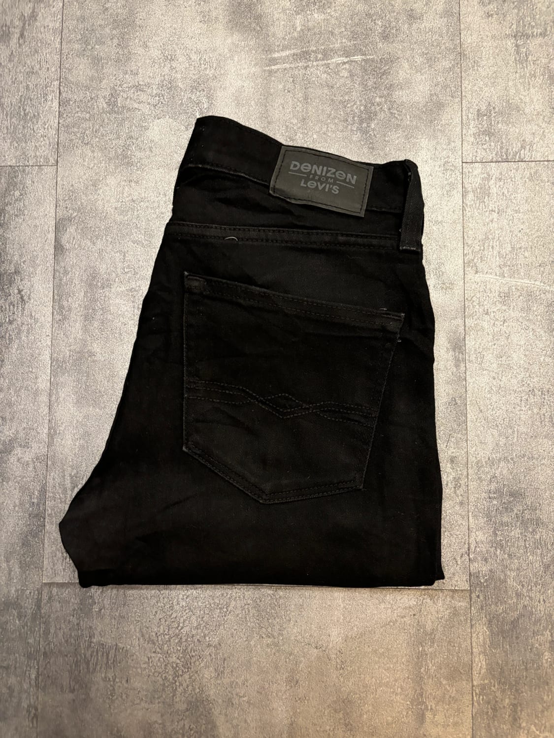 đź›’Jeans Levi's W28 L30đź›’