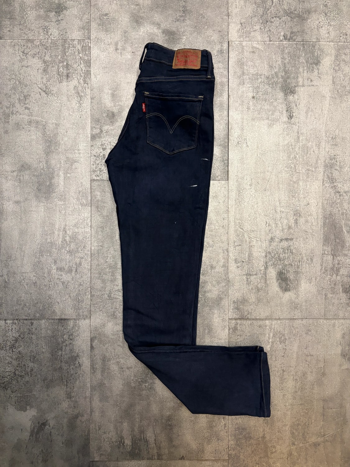 đź›’Jeans Levi's W27 L32đź›’