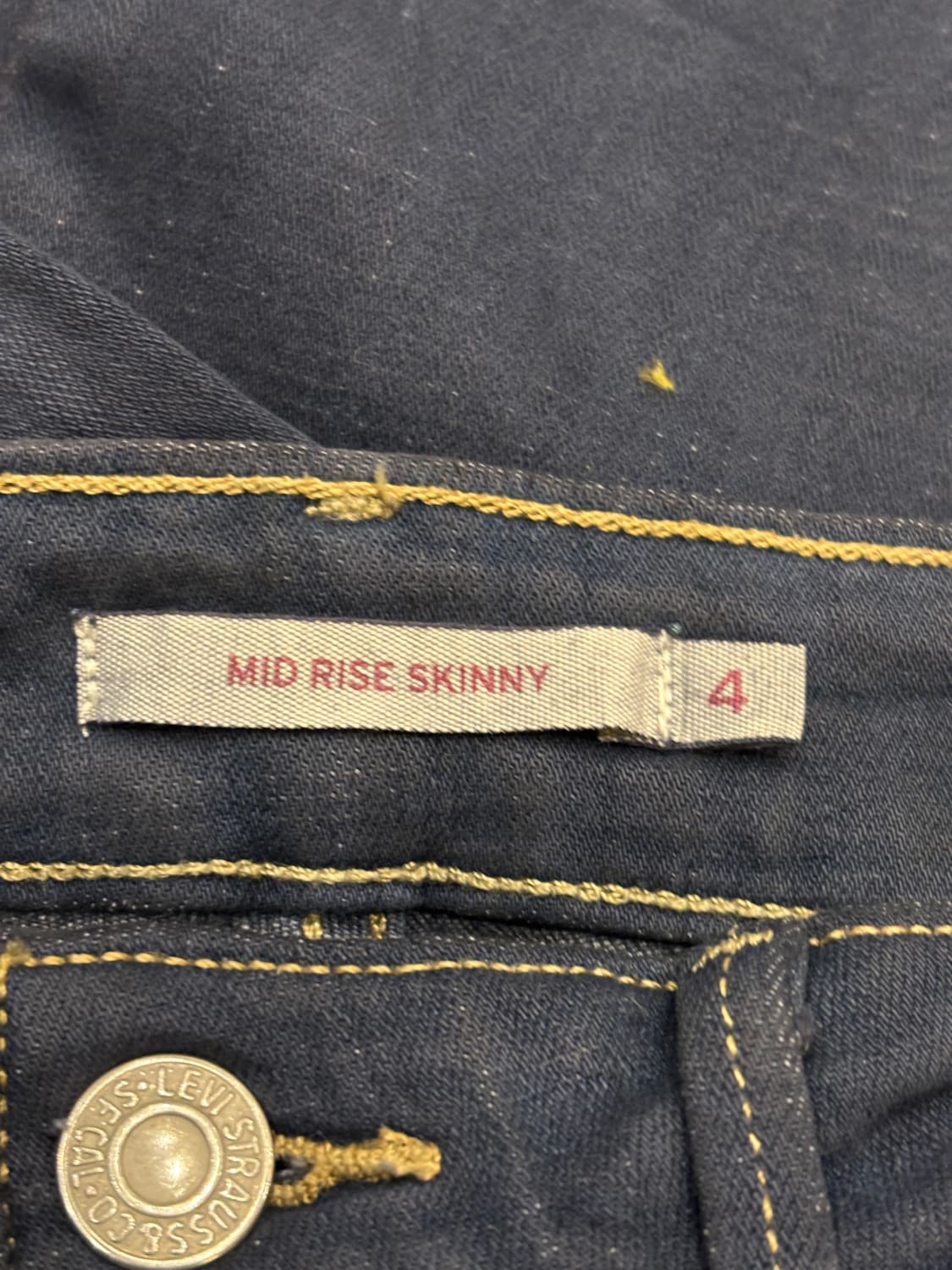 đź›’Jeans Levi's W27 L32đź›’