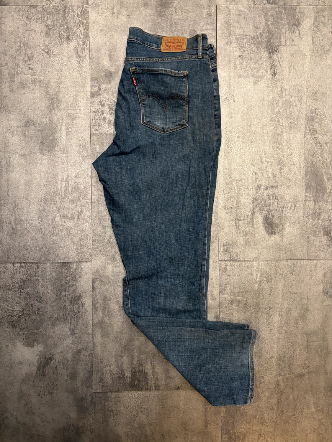 đź›’Jeans Levi's W31 L30đź›’