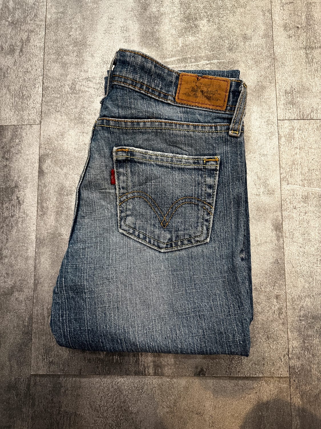đź›’Jeans Levi's Mđź›’