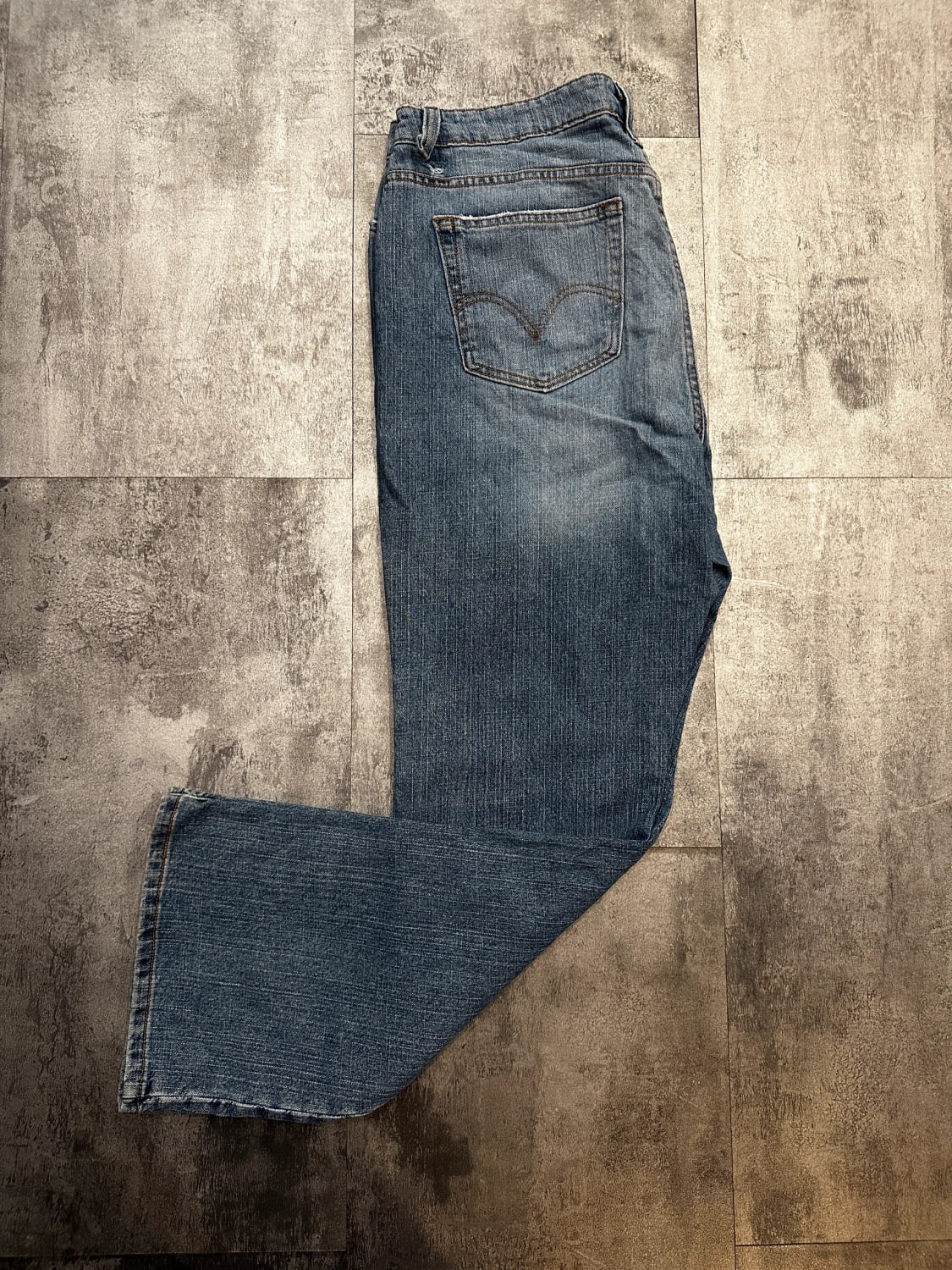 đź›’Jeans Levi's Mđź›’