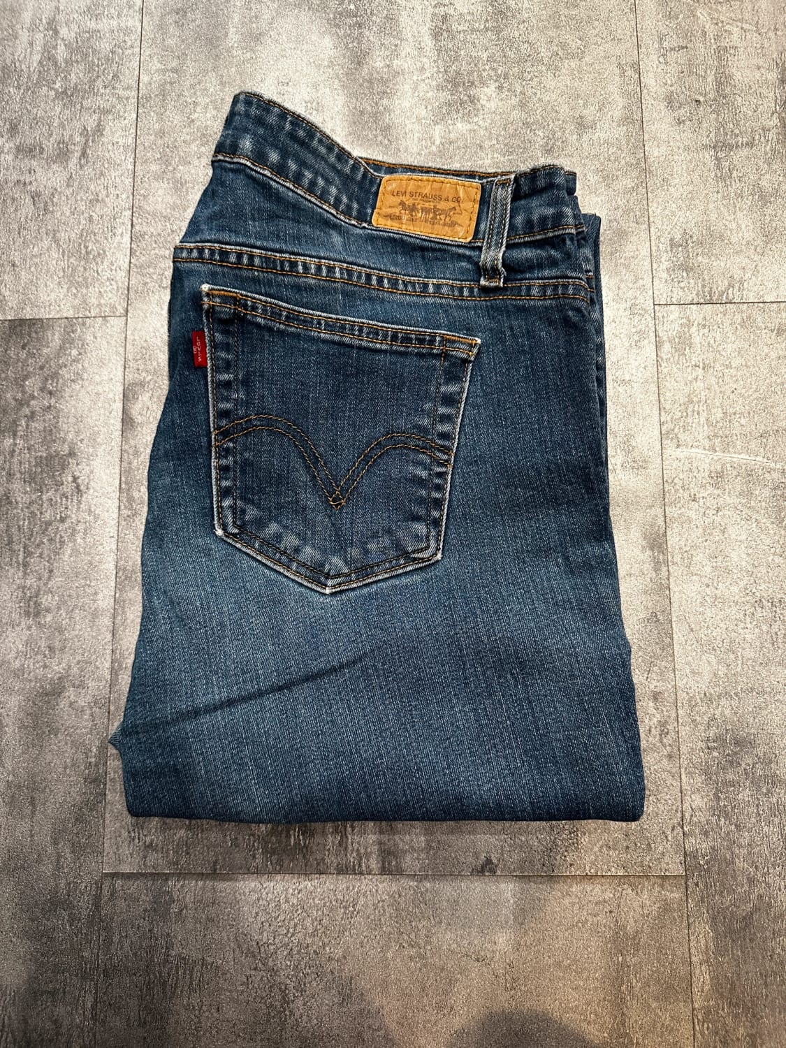 đź›’Jeans Levi's Mđź›’