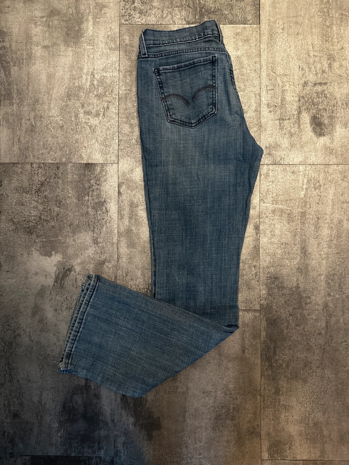 đź›’Jeans Levi's Mđź›’