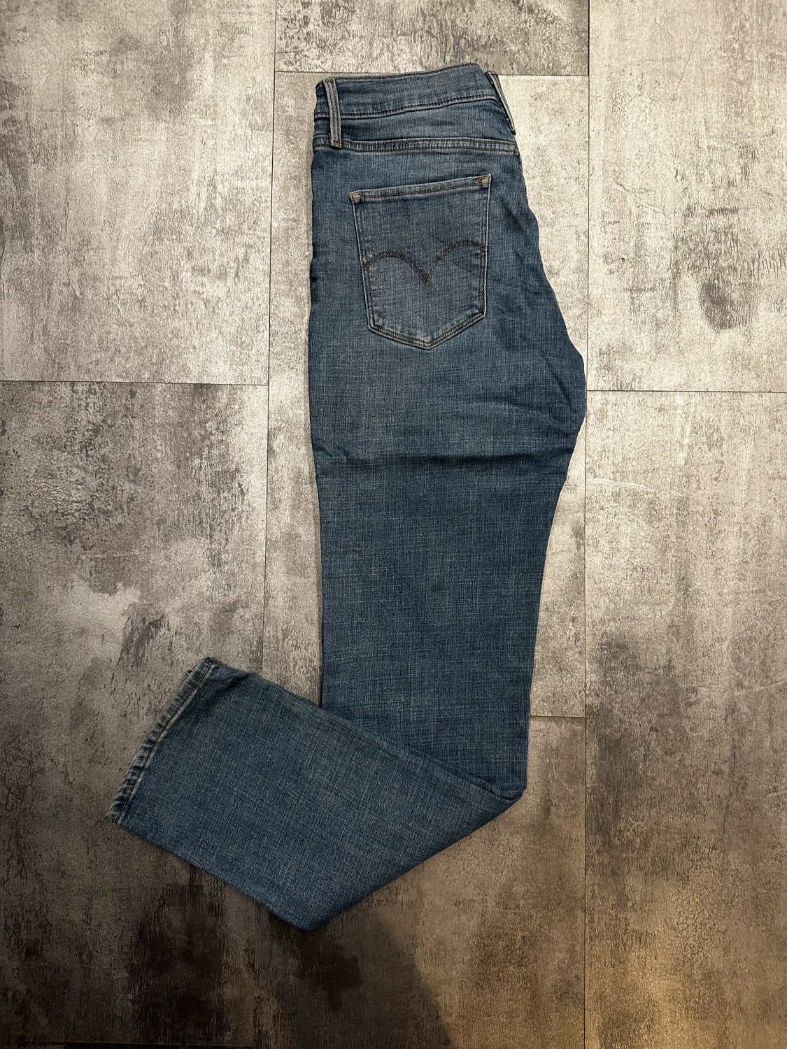 đź›’Jeans Levi's Mđź›’