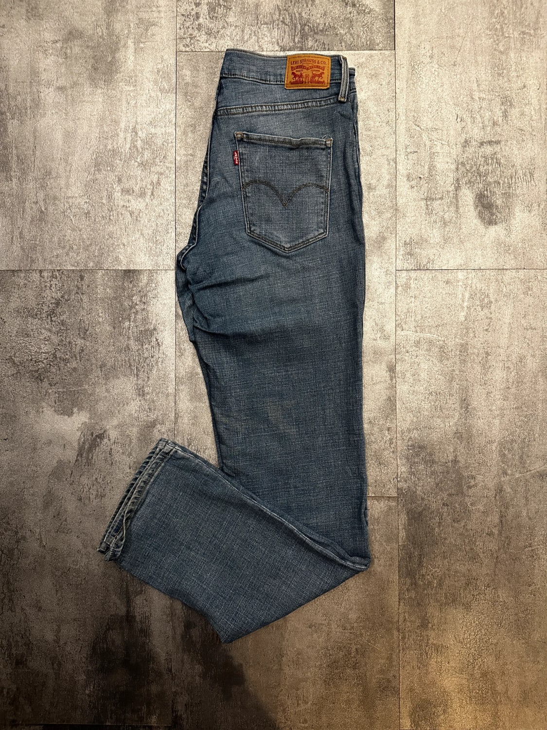 đź›’Jeans Levi's Mđź›’