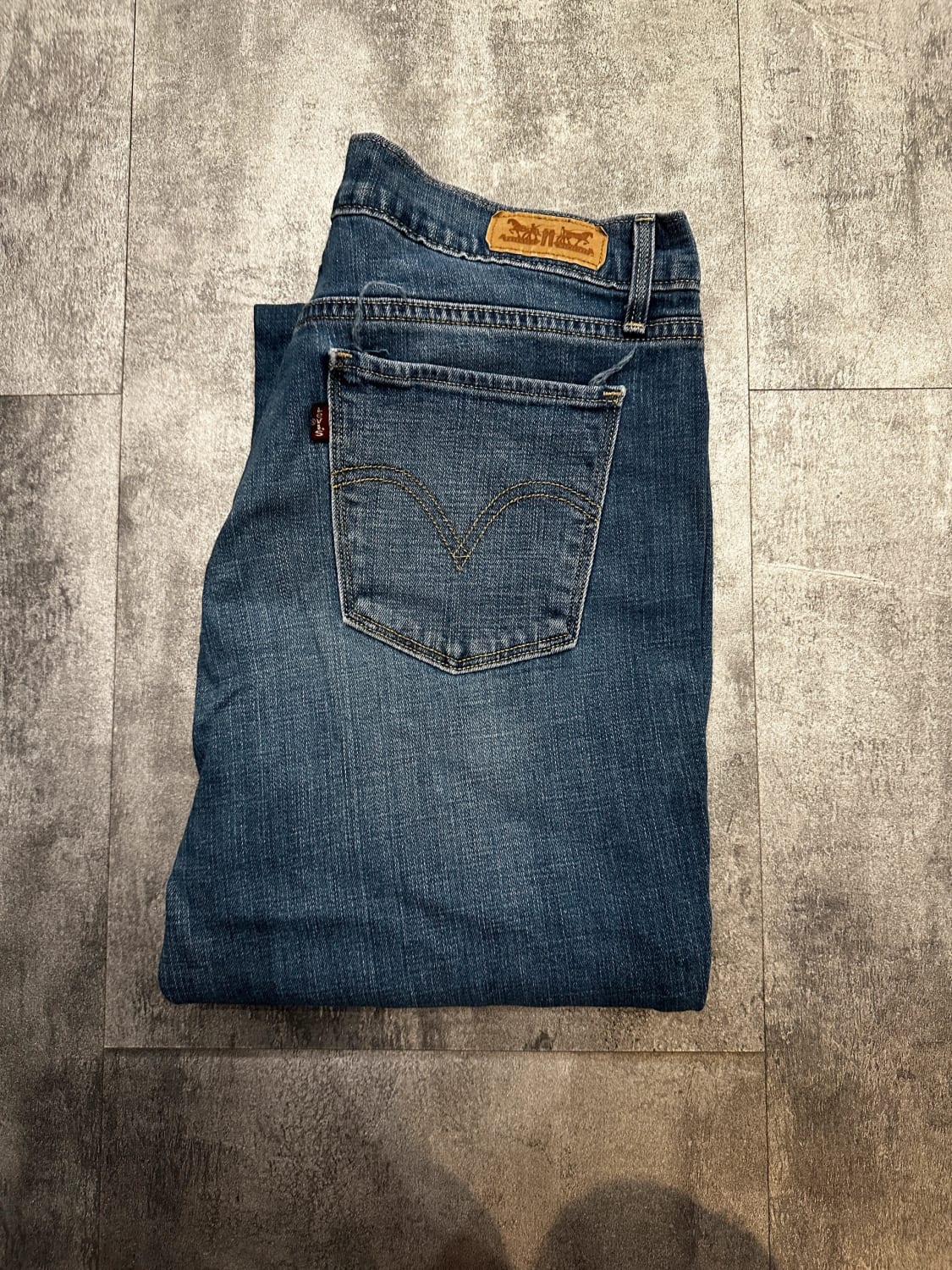 đź›’Jeans Levi's W29 L32đź›’