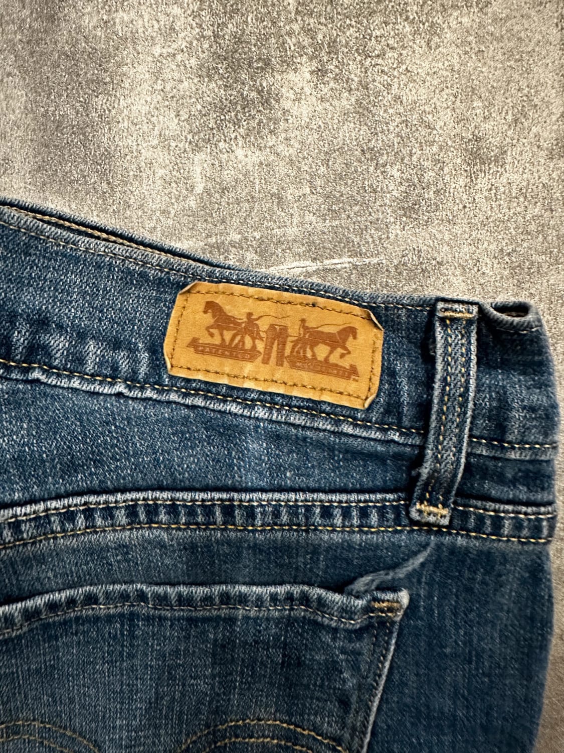 đź›’Jeans Levi's W29 L32đź›’