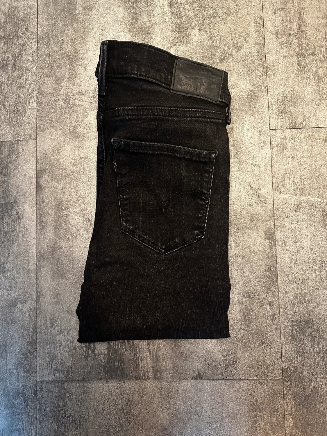 đź›’Jeans Levi's W27 L30đź›’
