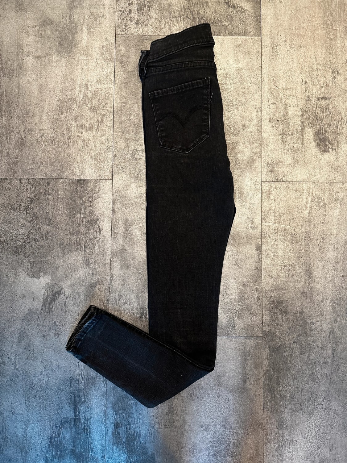 đź›’Jeans Levi's W27 L30đź›’